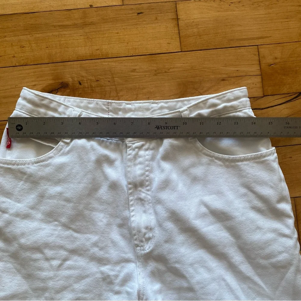 🤍 Vintage BONGO White Jean Shorts - Size 11 / Waist 28” - Picture 5 of 8